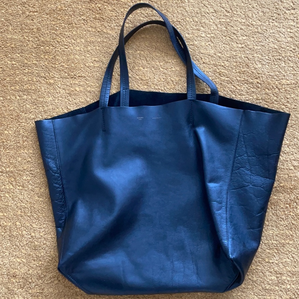 Used Celine leather tote///Black